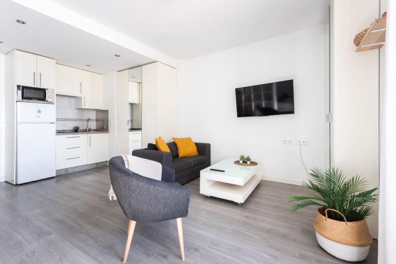 Estudio Marbelsun Lll Marbella Luaran gambar
