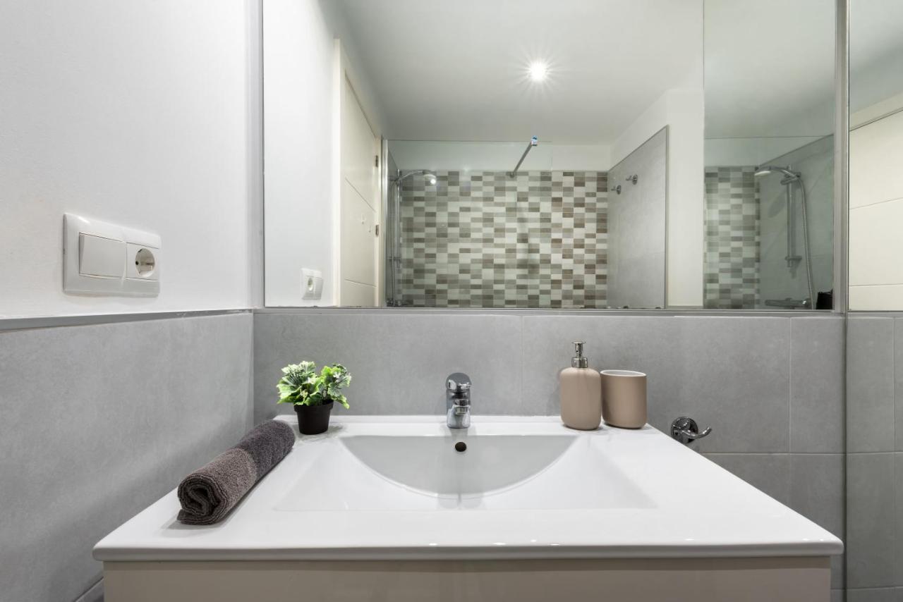 Estudio Marbelsun Lll Marbella Luaran gambar
